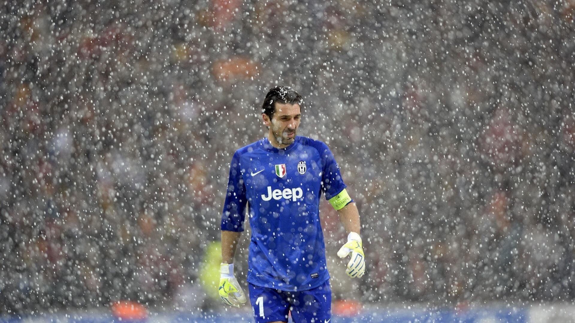 雄鹿巨星字母哥成为MVP热门，雄鹿字母哥上场吗